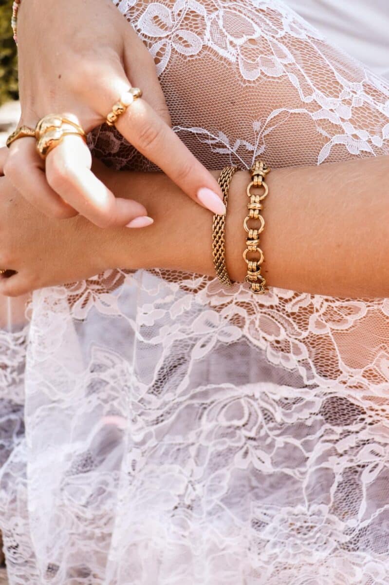 Label KIKI Big round bracelet gold – Bild 3